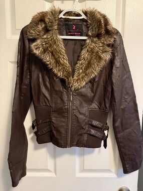 Tally Weijl Y2K Brown Faux Leather Jacket with Faux Fur Collar - size UK M/38/10